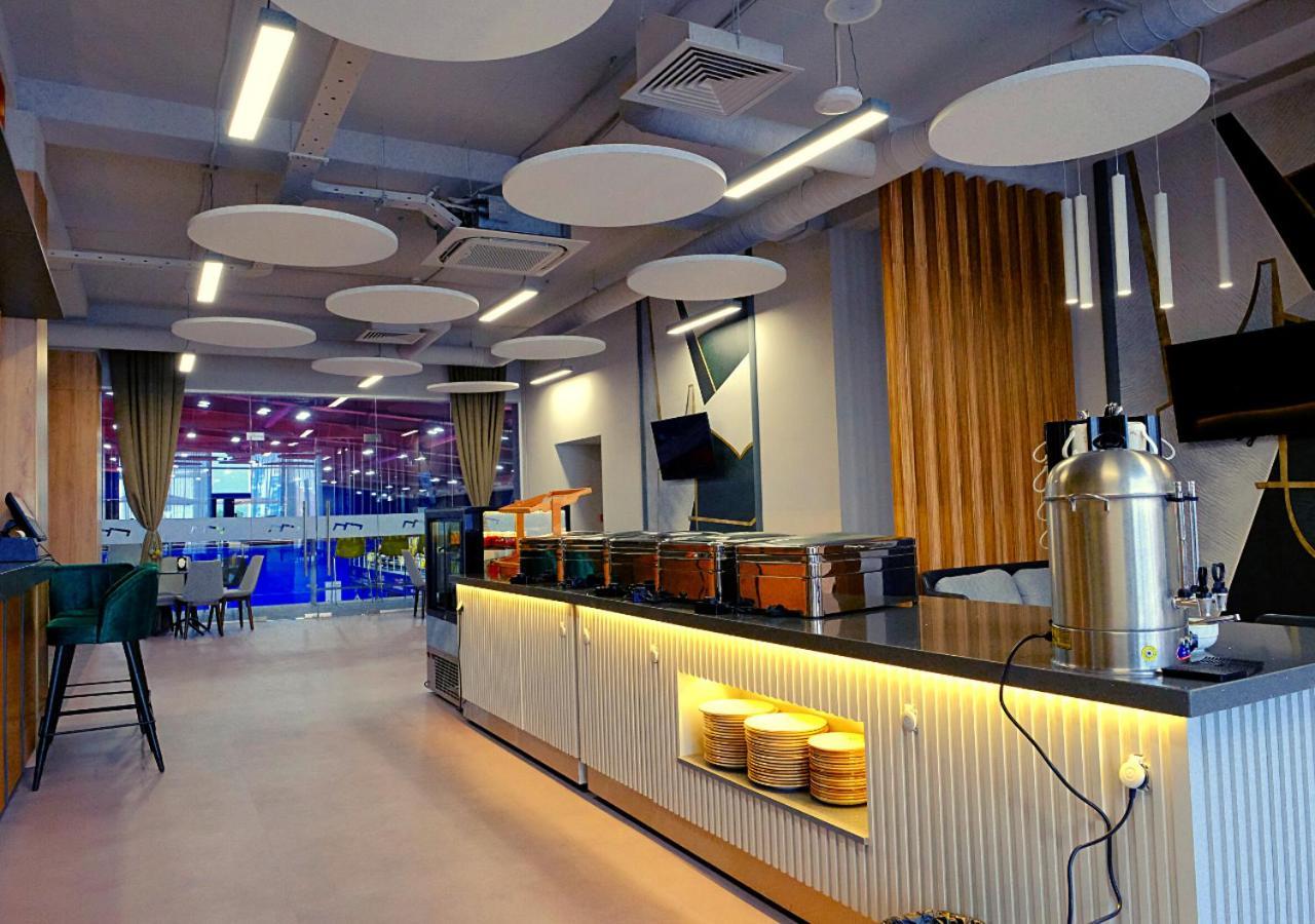 Add Hotel Almaty Luaran gambar